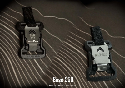 BASE 550 (V Buckle Magnetic Paracord Strap)